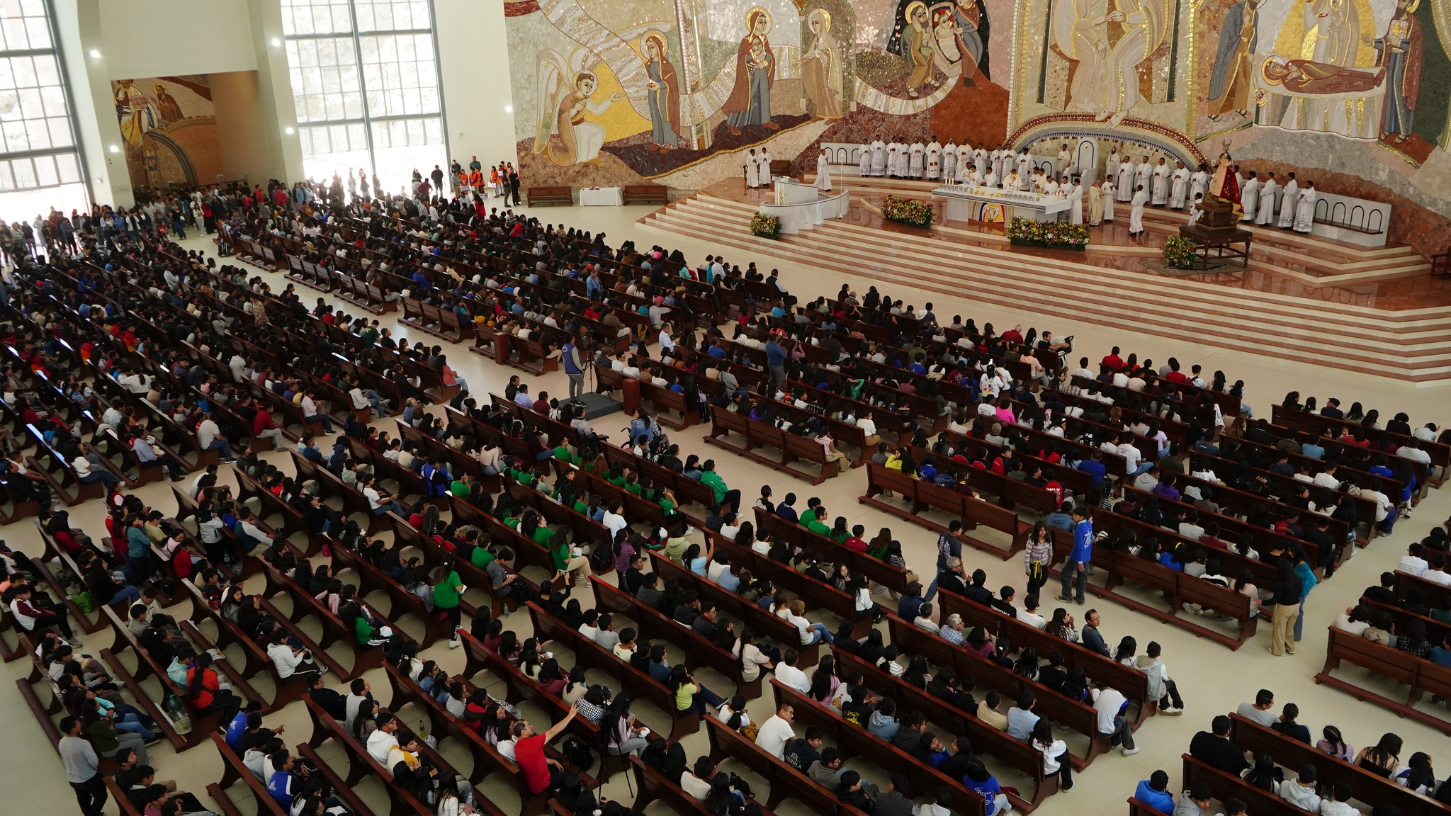 Fotografía de la noticia: XIII Fiesta Juvenil de la Fe congregó a miles de jóvenes en Chapi