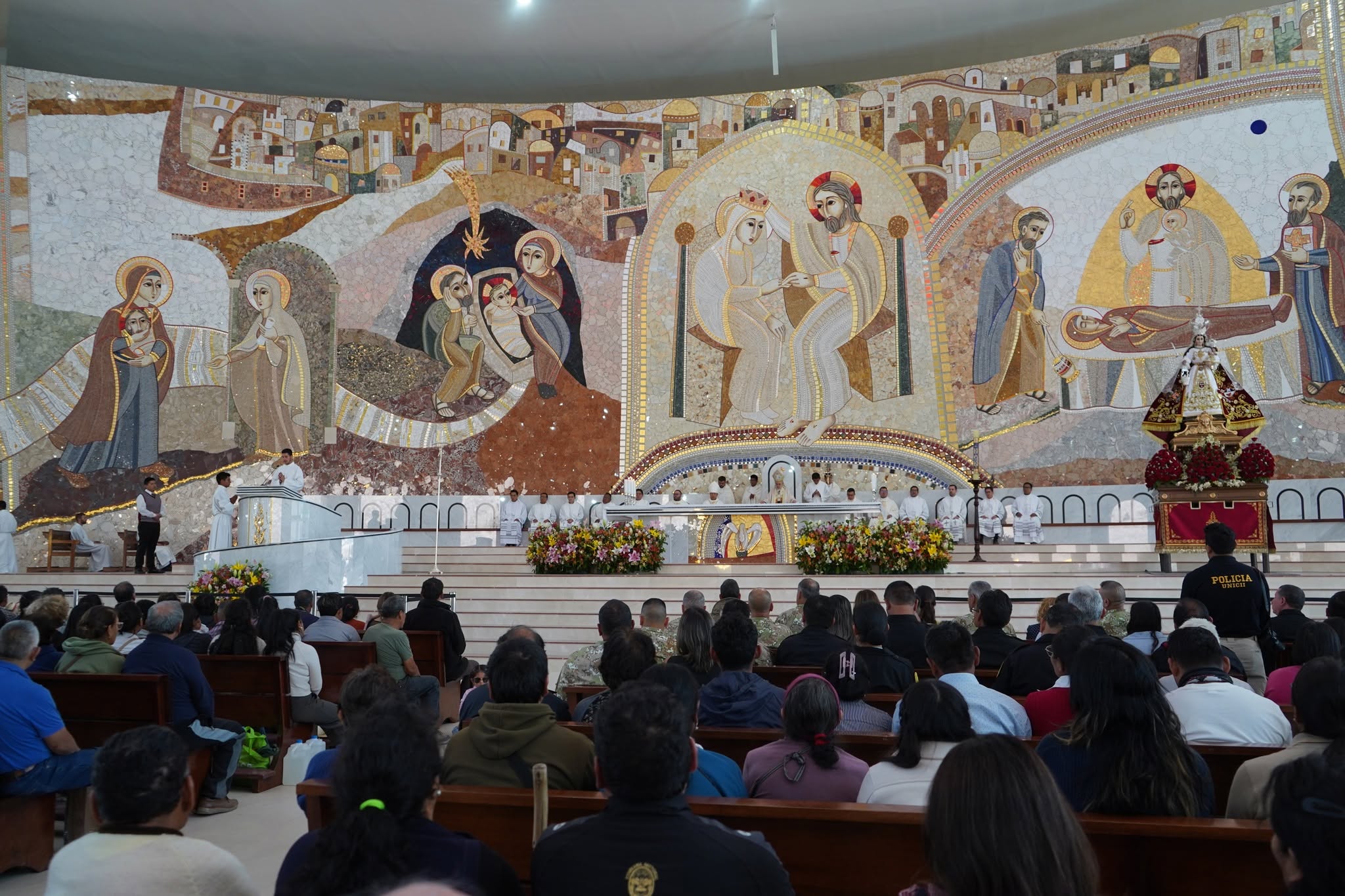 Fotografía de la noticia: Multitudes de fieles renovaron su devoción en la Fiesta de Nuestra Señora de Chapi